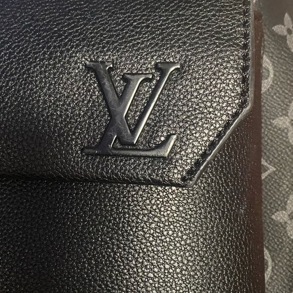 Black Louis Vuitton TakeOff Backpack - Picture 6 of 8